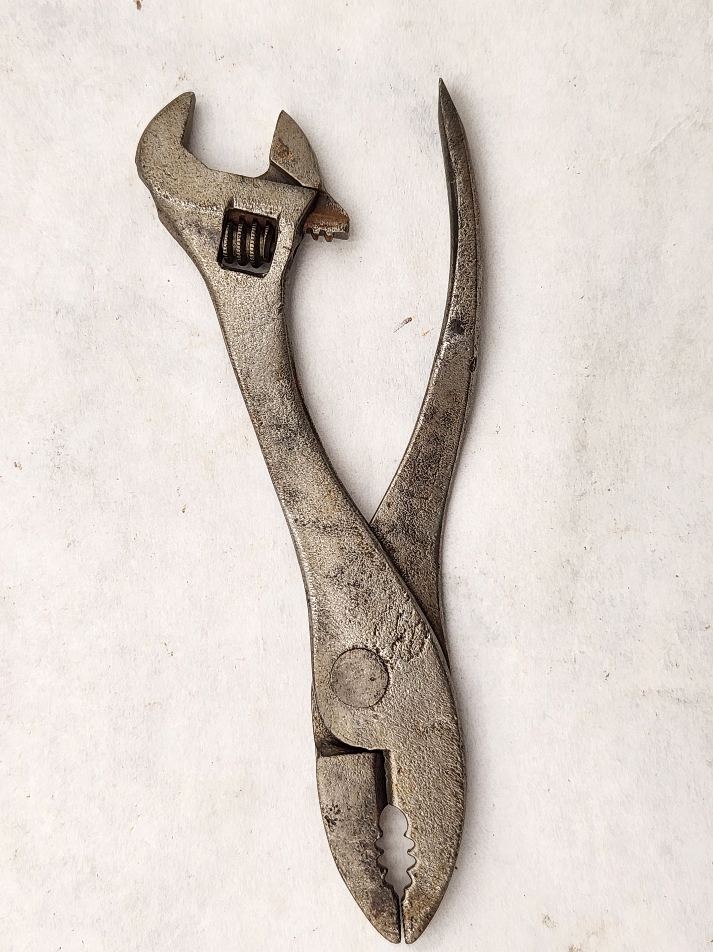 Unmarked Adjustable wrench combo