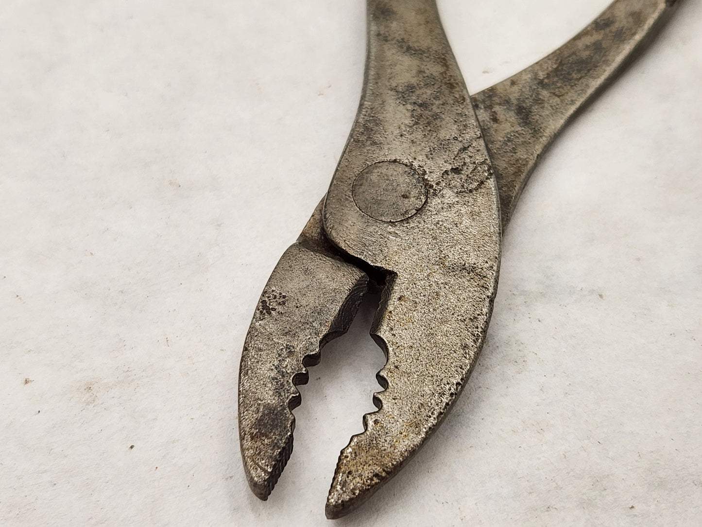 Unmarked Adjustable wrench combo