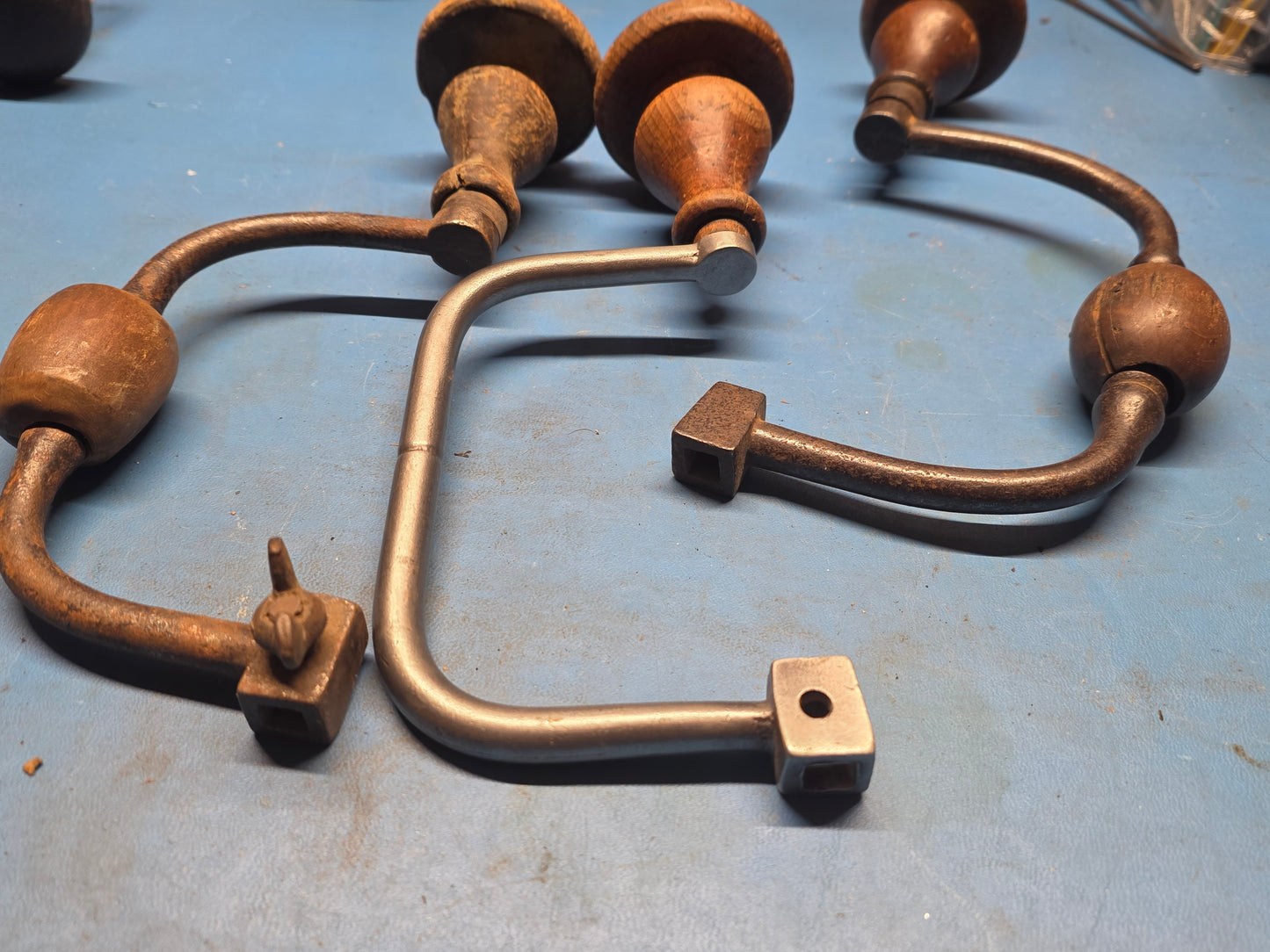 Lot of 3 bit braces