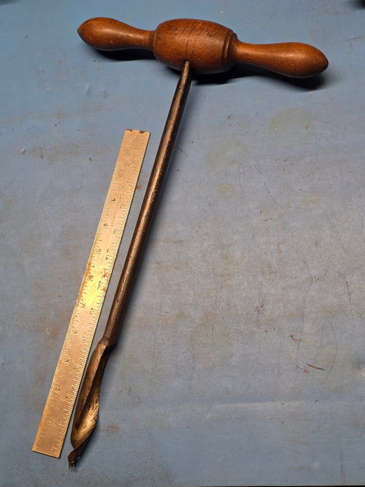 Early M. Bachman 13/16 T Handle Auger